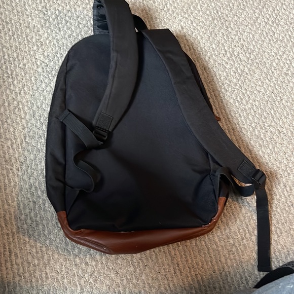 Tracker - Picture 2 of 2